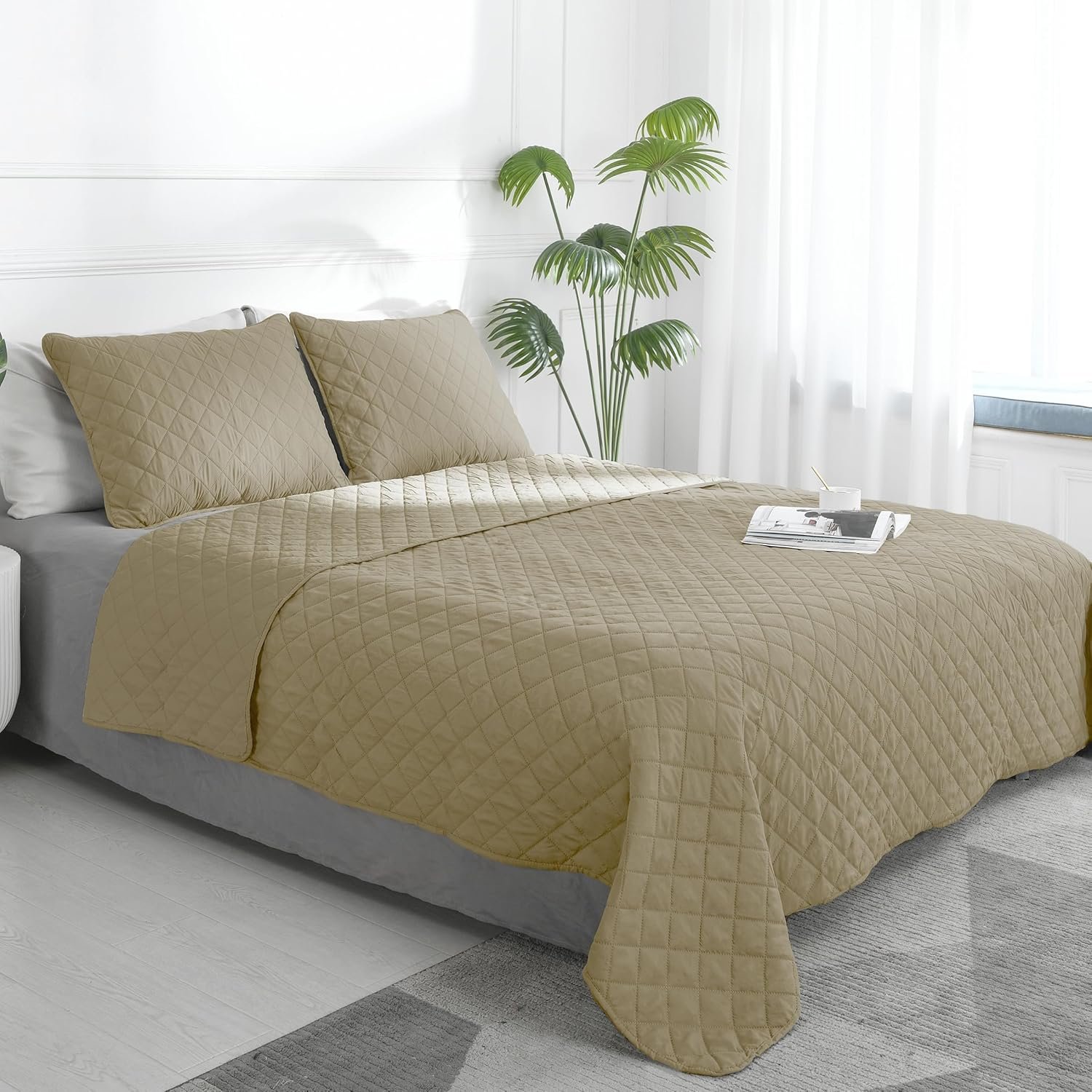 Easy-Going Full/Queen Size Reversible Quilt Set with 1 Quilt and 2 Pillow Shams, Soft Bed Quilt Cover, Water Resistant Lightweight Microfiber Bedspread, Stain Resistant,... - lunas-mystic-emporium.com Easy-Going Full/Queen Size Reversible Quilt Set with 1 Quilt and 2 Pillow Shams, Soft Bed Quilt Cover, Water Resistant Lightweight Microfiber Bedspread, Stain Resistant,...