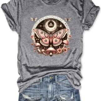 Women Vintage Moth T Shirts Mystical Moon Cottagecore Shirts Funny Witchy Graphic Tees Short Sleeve Tops