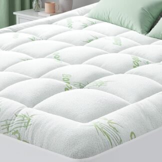 HYLEORY Mattress Topper Queen Size - Bamboo-Viscose Plush Pillow Top Mattress Pad, Thick Mattress Protector Cover Breathable Fluffy Soft Bed Topper with 8-21" Deep Pocket, Green