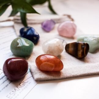 MAIBAOTA 1.6-2.0" White Howlite Crystal Large White Stone Reiki Natural Tumbled White Polished Stones for Energy Witchcraft Therapy Meditation DIY Crystals for Protection