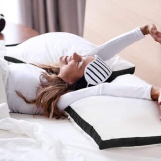 Utopia Bedding Bed Pillows for Sleeping Queen Size (Black), Set of 2, Soft & Fluffy Pillow with Down Alternative Filling, Cooling, Hotel Quality, Gusseted Pillow for Back,...