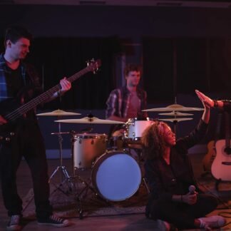 VEVOR Cymbal Pack, 5 Pieces Cymbals for Drum Set, Alloy Cymbals Drum Set Includes 14-inch Hi-Hats, 16-inch Crash, 18-inch Crash, 20-inch Ride, Drumsticks & Cymbal Bag, Alloy...