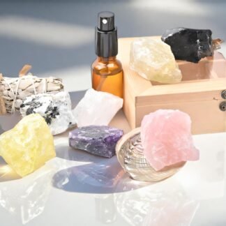 Clear Quartz Raw Stones 1PC, Gemstones Raw Stones and Healing Crystals, Hand Carved Natural Pocket Raw Stone for Decoration Tumbling, Garden(1.18"-1.97")