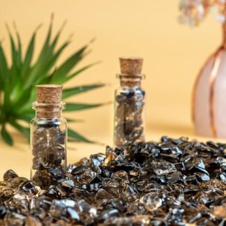 Crocon 1LB Crushed Smoky Quartz Chips Bulk Stone 2000+ Carats Natural Quartz Pieces Irregular Shape Gemstone Tumbling Cabbing Gem Mining Chakra Balancing Reiki and Crystal...