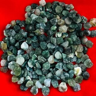 Indian Consigners Natural Crushed Polished Tumbled Gem Stone Chips, Decoration & Healing Crystals (Moss Agate)