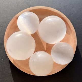 Loverain 1pcs White Big Selenite Crystal Ball with Decorative Wooden Stand for Meditation Fengshui Home Decors Healing Crystal Ball(60mm / 2.36 in)