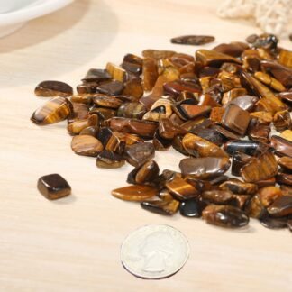 Natural Tiger's Eye Tumbled Chips Crushed Crystal Stone, 7-9mm Polished Healing Crystal Chips Healing Reiki Crystal Jewelry Making Home Decoration