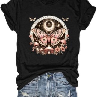 Women Vintage Moth T Shirts Mystical Moon Cottagecore Shirts Funny Witchy Graphic Tees Short Sleeve Tops